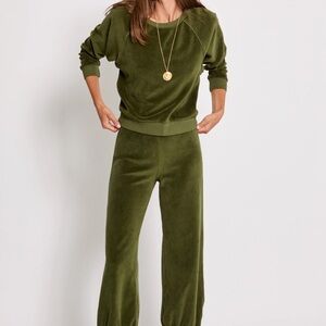 SUZIE KONDI MATCHING SWEAT SET